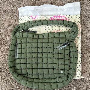 NWT Free People Movement Quilted Carryall, ships in fp bag!